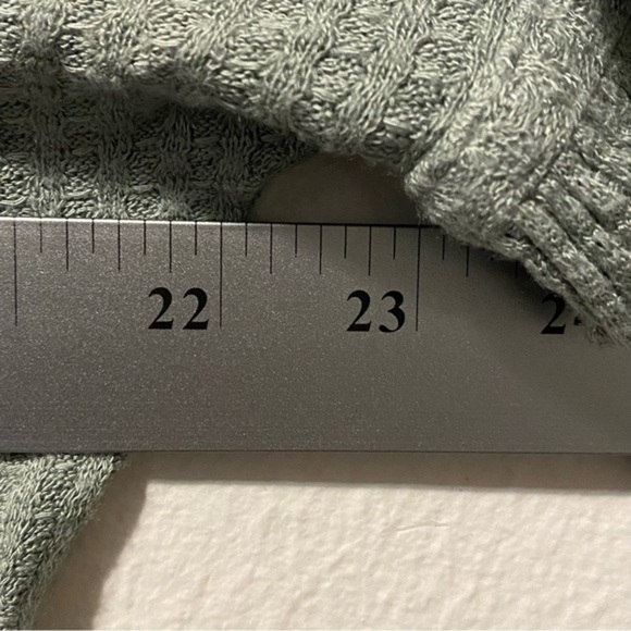 Honey & Sparkle Shirt Women’s Sweater Size M Crop Top Green LongSleeve‎ - Picture 4 of 7